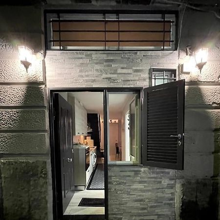 White House Spacca Napoli Екстериор снимка