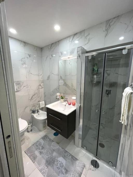 White House Spacca Napoli Екстериор снимка